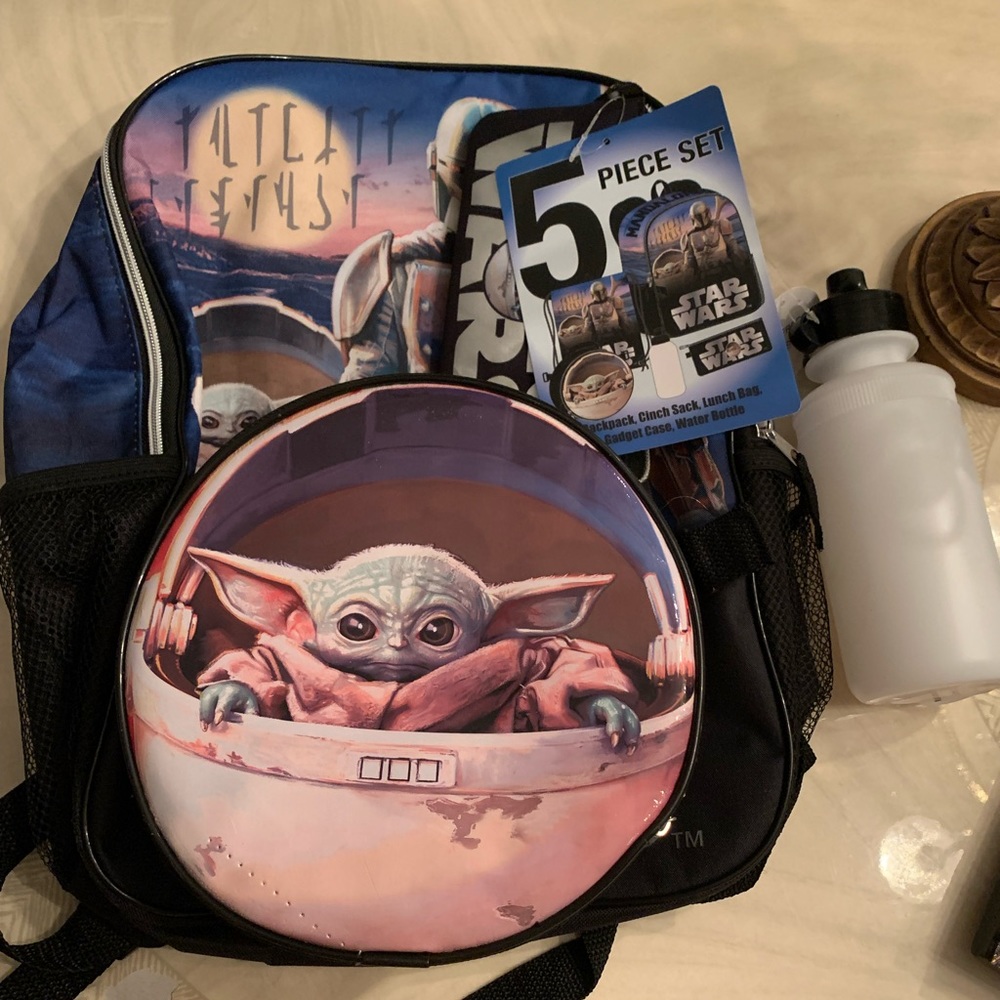 Star Wars The Mandalorian 5 piece backpack set with water bottle lunch box